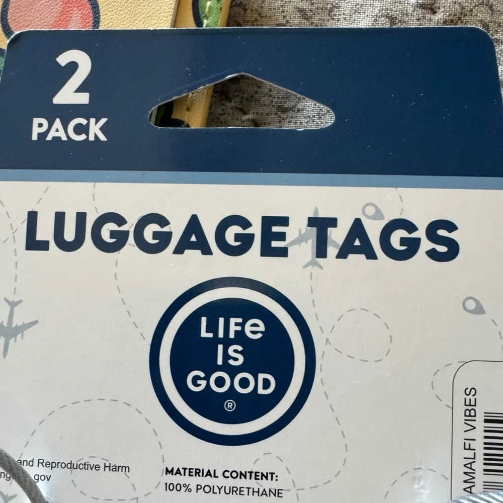 2 sets of 2 “Life Is Good” Fruit Print Luggage Tags - Yellow and Pink+ Zoom in🍉
